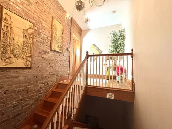 Sleeps 9! Ping Pong Table,Near downtown,Ohio City!